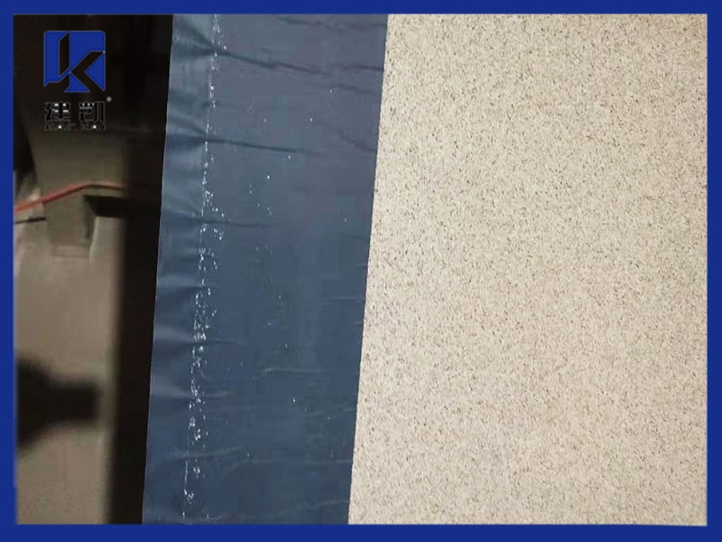 防水卷材出現(xiàn)鼓泡如何防治